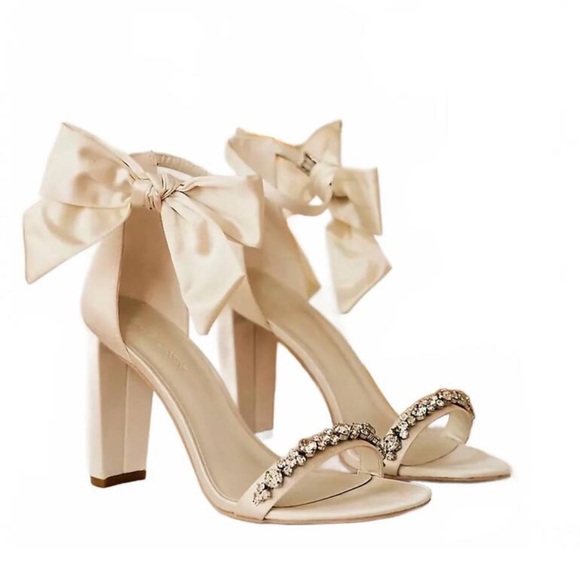 Oleg Cassini Shoes - Oleg Cassini Melanie Crystal Strap Heels Sandals Size 7 NEW